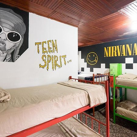 Pura Vida Hostel 타마린도 외부 사진