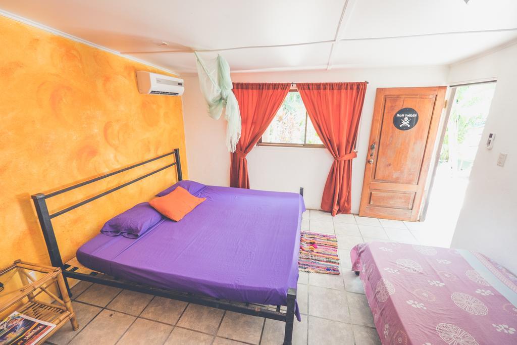 Pura Vida Hostel 타마린도 외부 사진