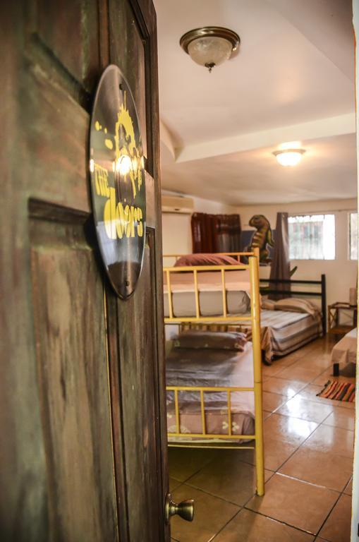 Pura Vida Hostel 타마린도 외부 사진